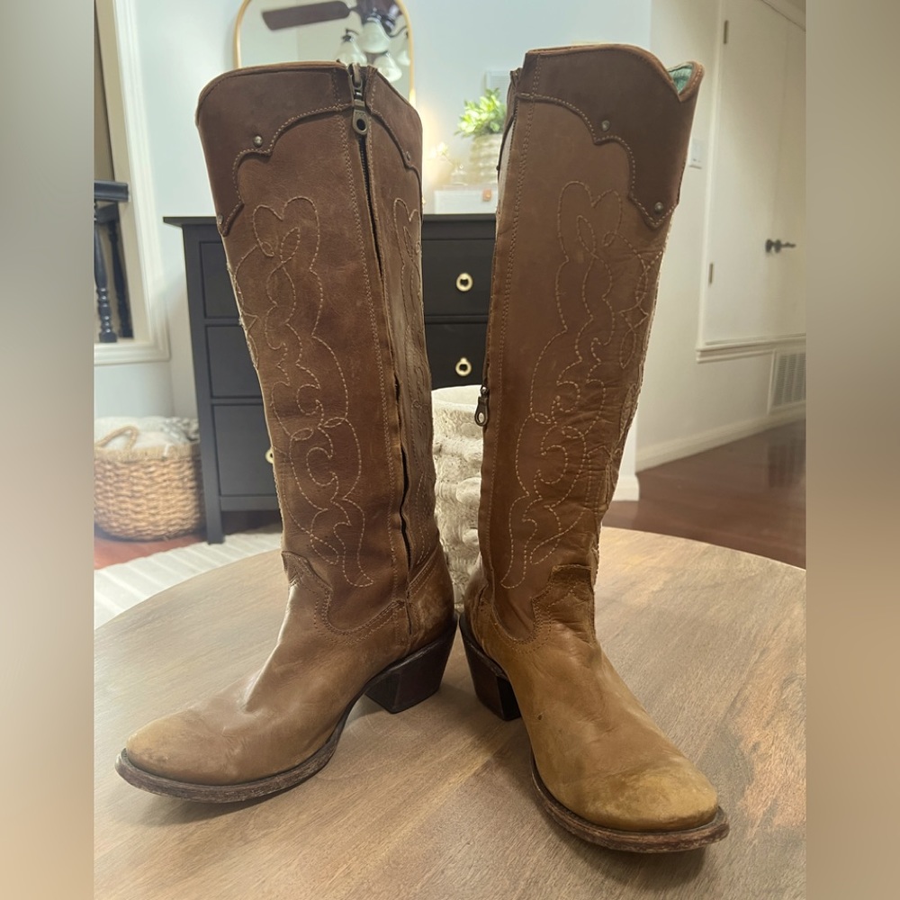 Brown tall  Boot